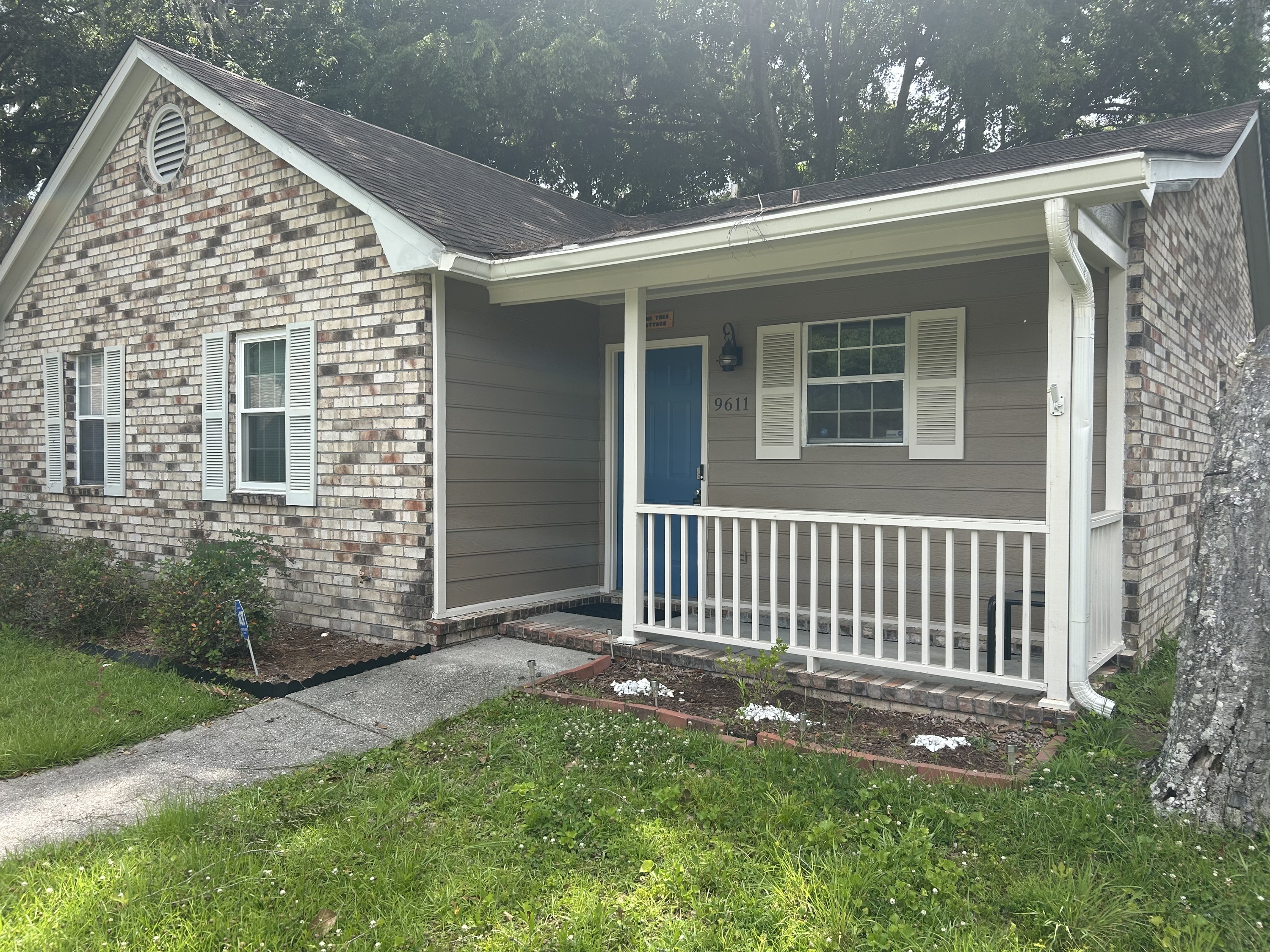 9611 Blue Jay Court